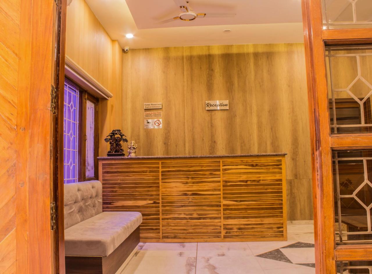 Lav Kush International Hotel